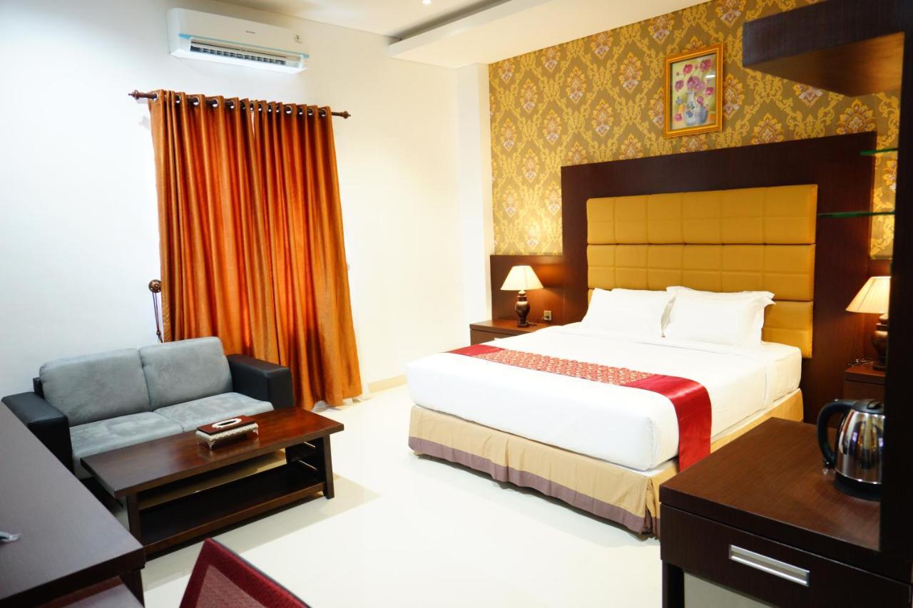 Sungaibalai Singapore City Hotel Batu Bara מראה חיצוני תמונה